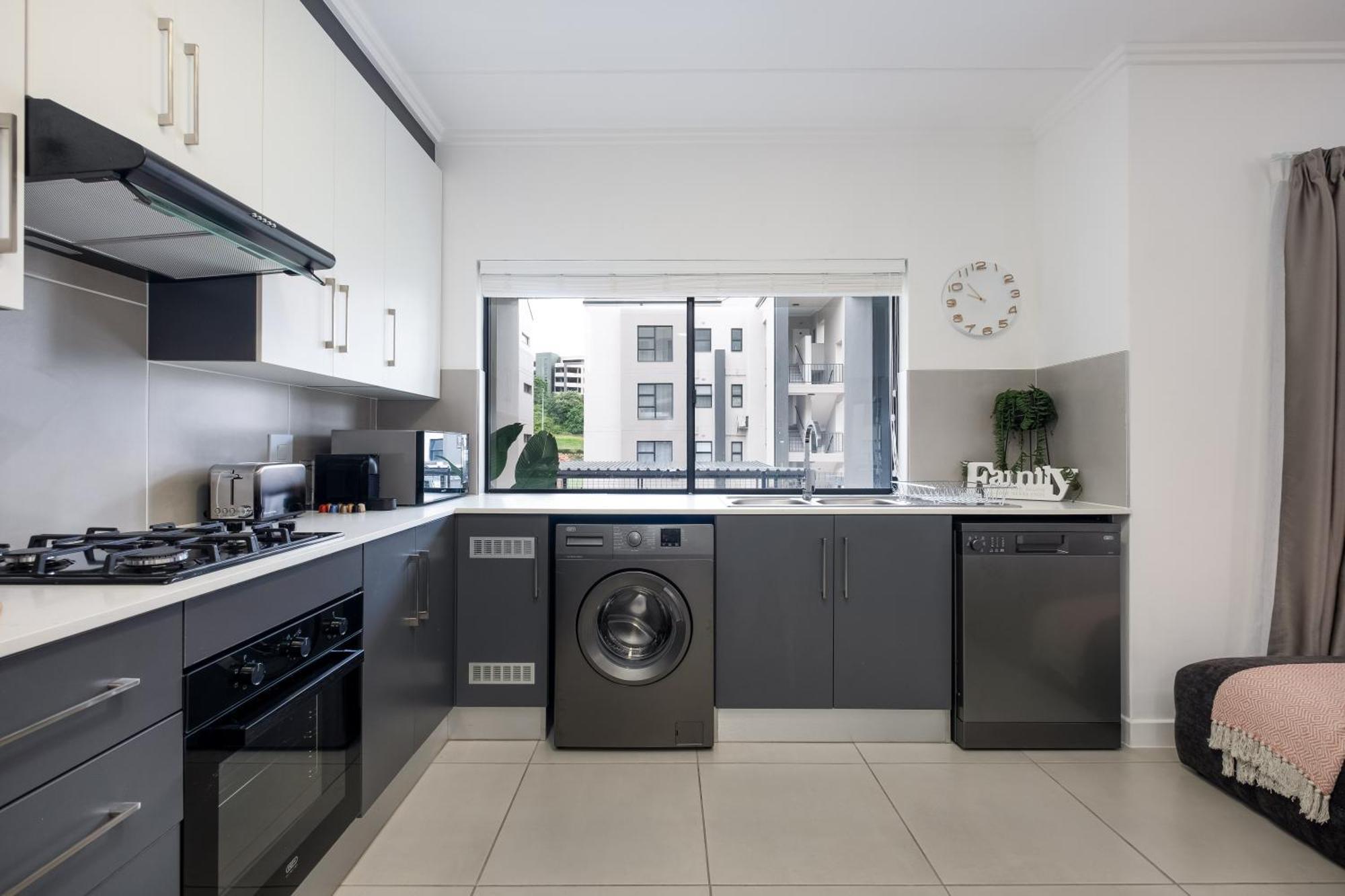 Ballito Village Luxury Apartments Екстериор снимка