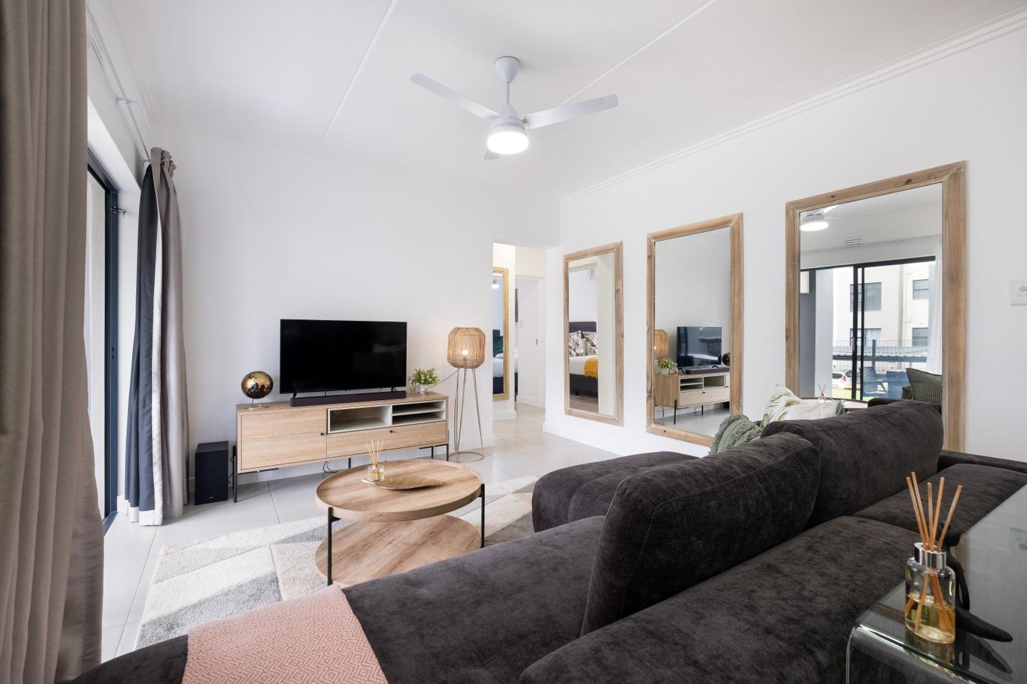 Ballito Village Luxury Apartments Екстериор снимка