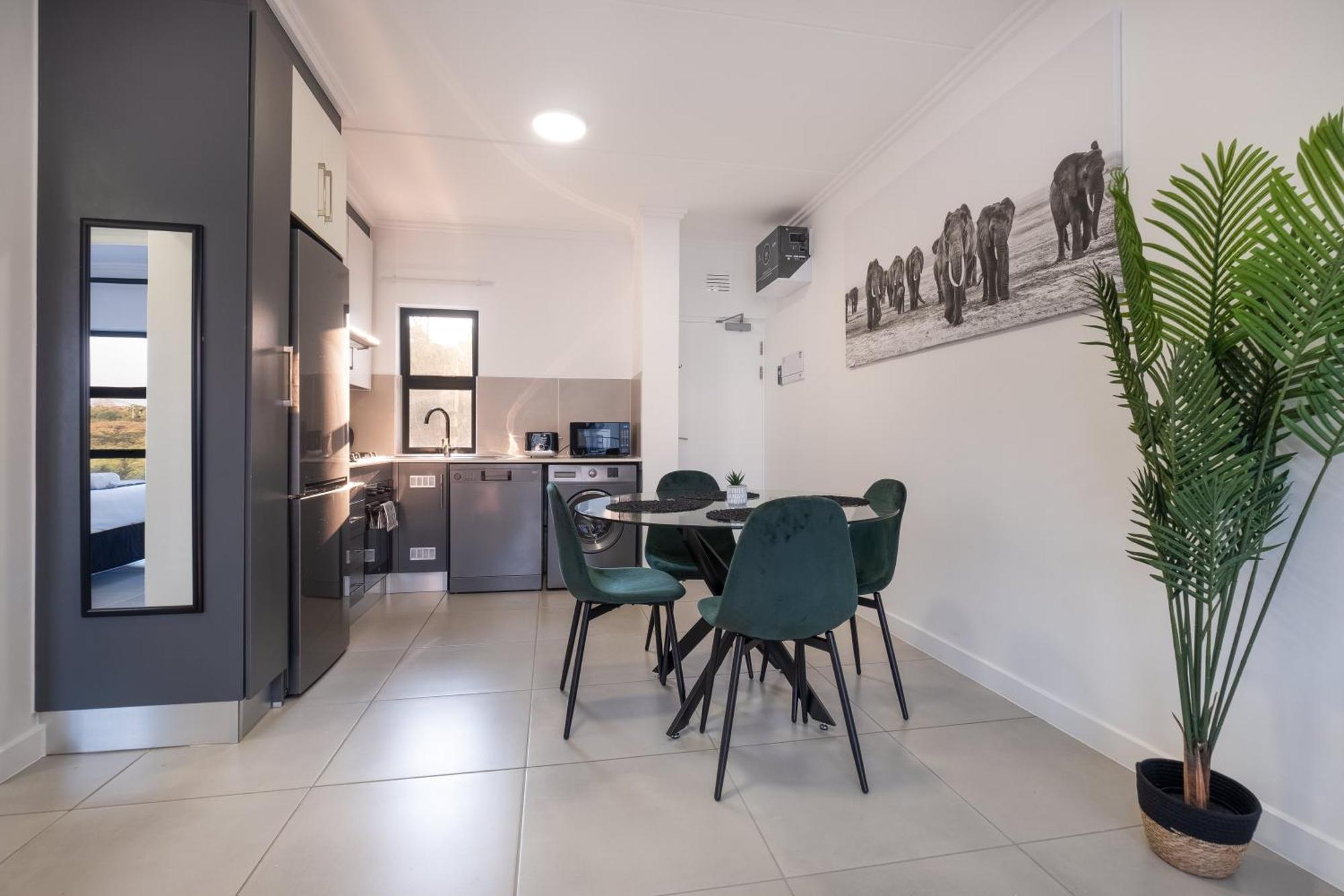 Ballito Village Luxury Apartments Екстериор снимка
