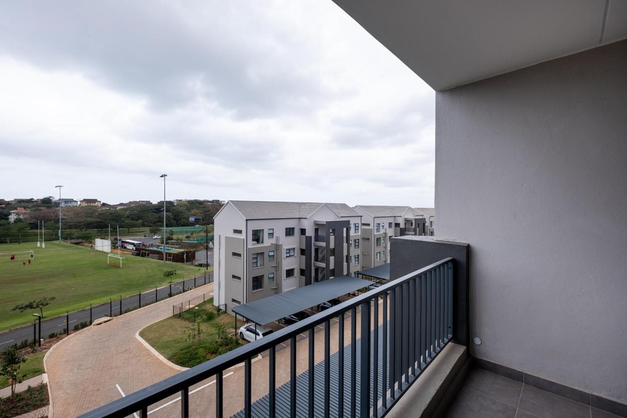 Ballito Village Luxury Apartments Екстериор снимка