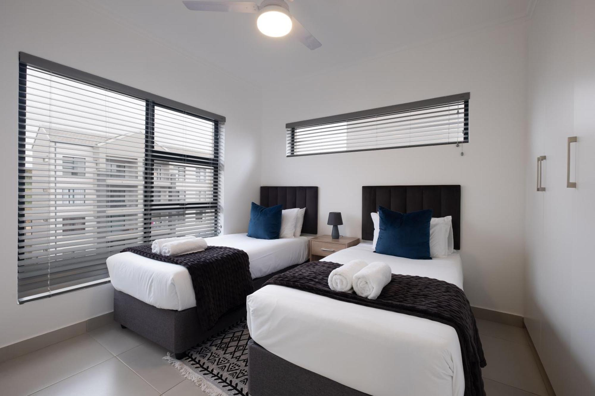 Ballito Village Luxury Apartments Екстериор снимка